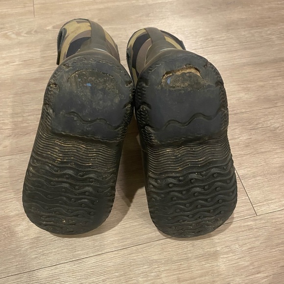 BOGS classic boots kids size 11 - Picture 6 of 7